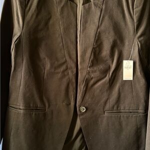 Old Navy black blazer. NWT. Medium